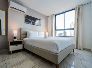 w Comfy 1BR w Great View in Calle 50