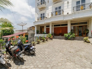 RedDoorz Syariah near Lahat Station