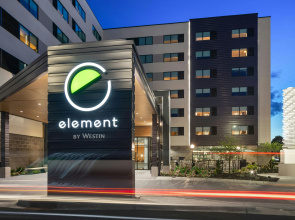 Element Bloomington Mall of America