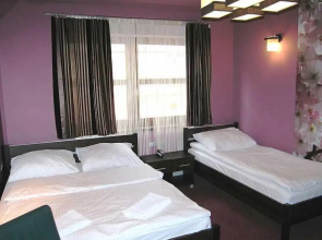 Sunny Hotel