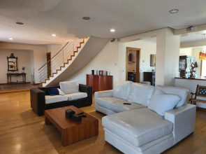 2 Floors Villa Close Ap lia Beach