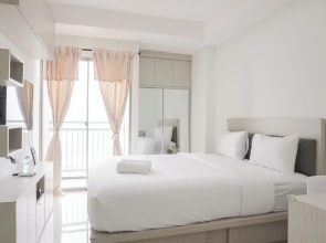 Fully Furnished Studio Apartment with Cozy Design Springwood Residence