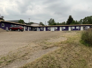Gull Lake Lodge Motel