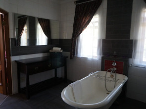 314 on Clark Guest House