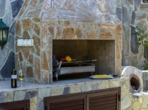 Ricky Chalet Near Troodos