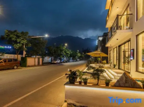 Anji Yunle Family Vacation Homestay (Yunshang Grassland Alpine Tourism Resort)