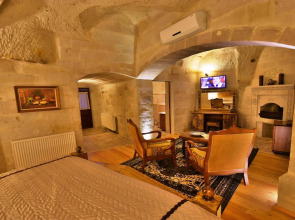 Harman Cave Hotel