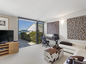 Foreshore Drive, 55