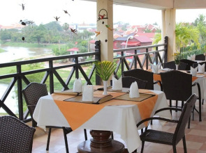Siem Reap Riverside Hotel