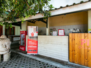 RedDoorz Plus near Taman Sari 2