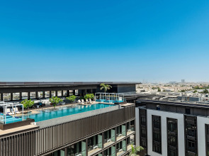 La Ville Hotel & Suites CITY WALK, Dubai, Autograph Collection