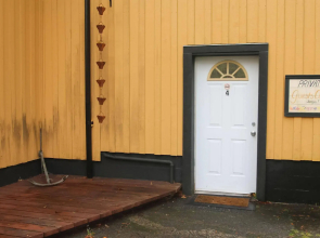 Duffin Cove Oceanfront Lodging
