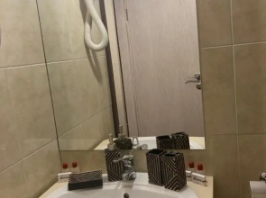 Boutique & artistic 3 bedroom apartment.