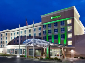 Holiday Inn Hotel And Suites Covington
