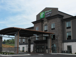 Holiday Inn Express & Suites Glasgow by IHG