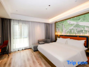 Yixuyue Hotel (Nanning Normal University Beihu South Road Subway Station)