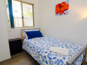 St James Cosy Home - Best Value