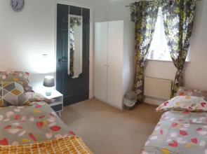 Queens Rooms, Perfect Guest Rooms on Queens Road, Manchester