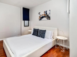 A Touch of Blue! Stylish 2BD Next to Reading Terminal Market