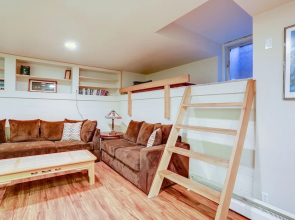 11 Pine Mt Family Home with Game Room, Hot Tub, and BBQ on the Deck by RedAwning