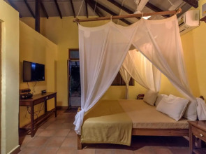 SaffronStays Villa 270