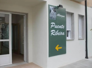 Pensión Albergue Puente Ribeira - Hostel