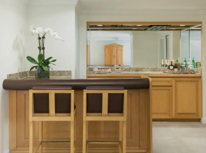 The Michelangelo Hotel