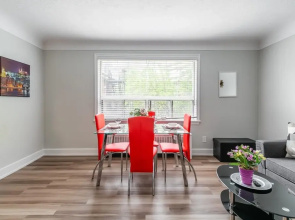 Cozy 1BR Apt With King Bed and Netflix - Near DT Hamilton