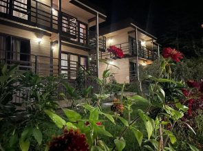 Hotel Eco Village