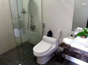 Central Palace Hotel