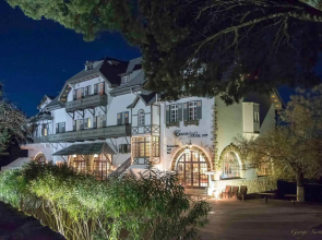 Elafos Hotel