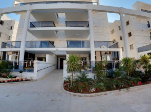 Royal Park Apt Resort by Sea N Rent