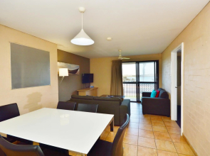 Riverview Holiday Apartment 23 - Kalbarri WA