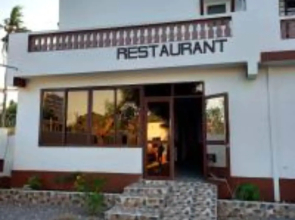 CaliTwapa Hotel & Restaurant