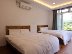 Song Yue Bed & Breakfast