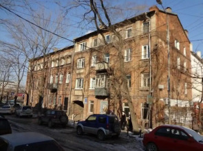 Апартаменты в центре на ул. Пологой, 17