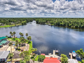 Homosassa River Home w/ Private Boat Ramp & Kayaks