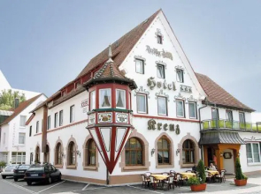Hotel und Gästehaus Kreuz