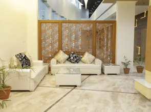 Hotel Aju Palace