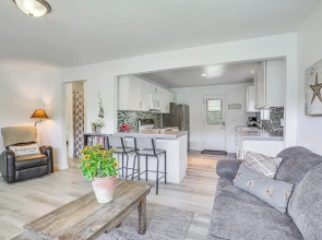 2 Blocks to Beach: Dog-friendly Oceano Cottage