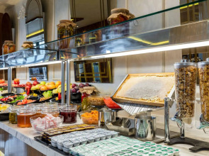 Beethoven Senfoni Hotel