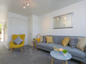 Little Nook Apartment