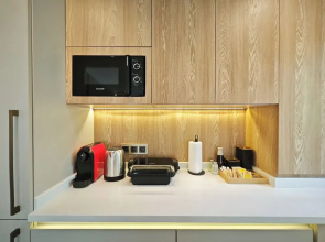 Marmada Suites