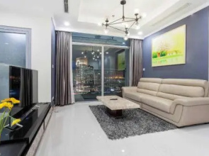 Wow! Home by Christine 3BR Apartment