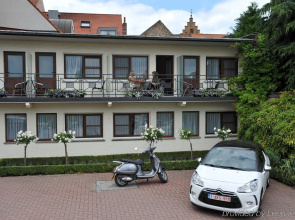 Flanders Hotel