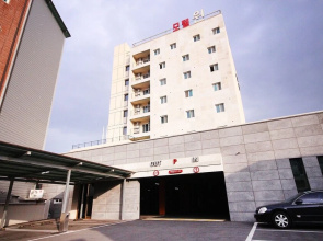 Gimcheon Hotel Win