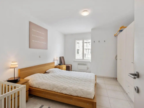 Apartment Near Zeedijk Beach