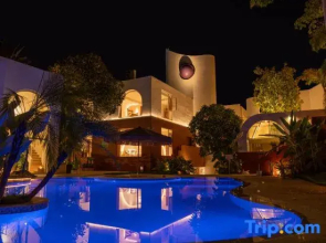 Floral Hotel · MiLin ChunHuan Hotel