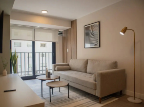 w Wonderful 1BR w Balcony in Miraflores