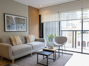 w Modern 2BR With Balcony in the Heart of Miraflores